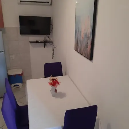 Knezic Apartman *